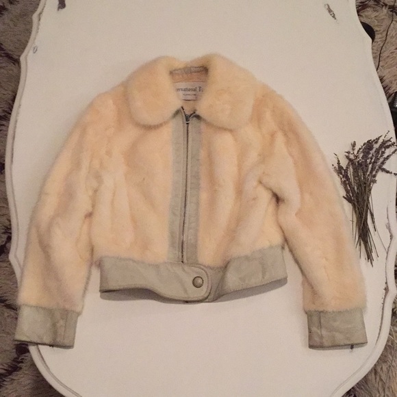Vintage Jackets & Blazers - Vintage Authentic Fur Jacket